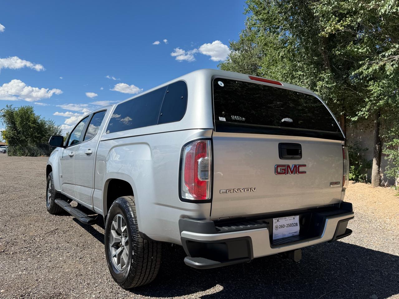 GMC Canyon 4WD Crew Cab 140.5" SLE 2016