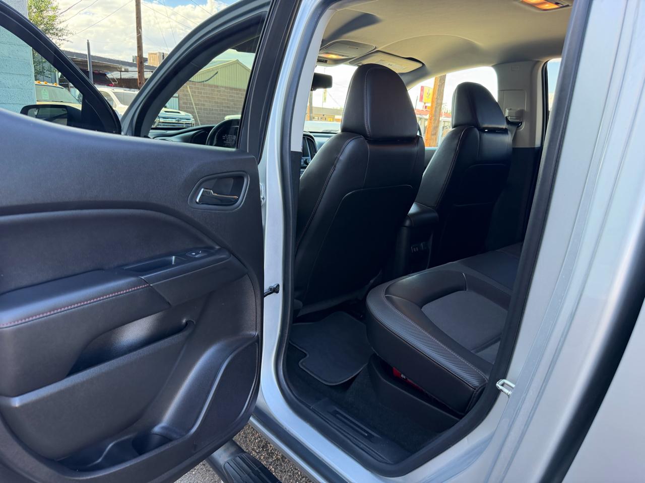 GMC Canyon 4WD Crew Cab 140.5" SLE 2016