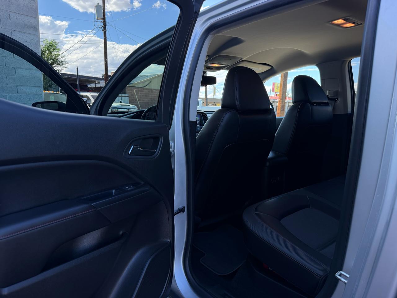 GMC Canyon 4WD Crew Cab 140.5" SLE 2016
