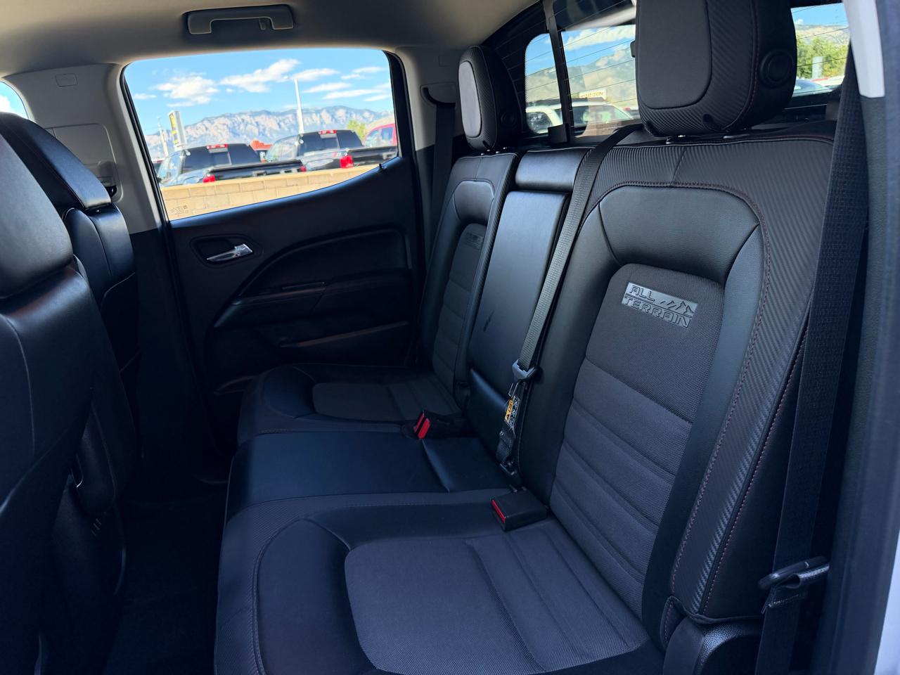 GMC Canyon 4WD Crew Cab 140.5" SLE 2016