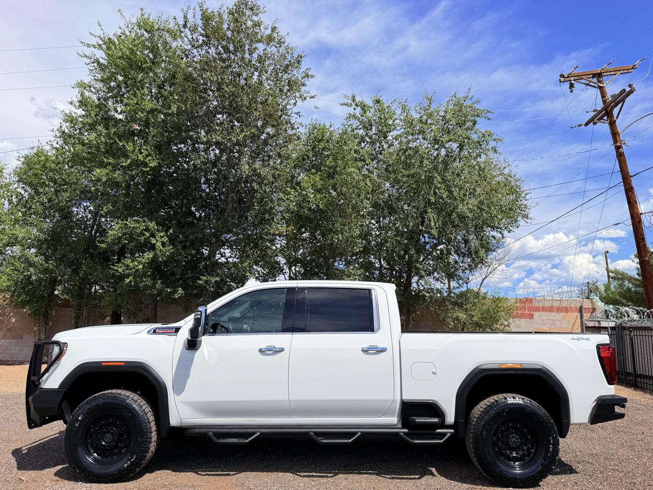 GMC Sierra 2500HD 4WD Crew Cab 159" SLT 2023