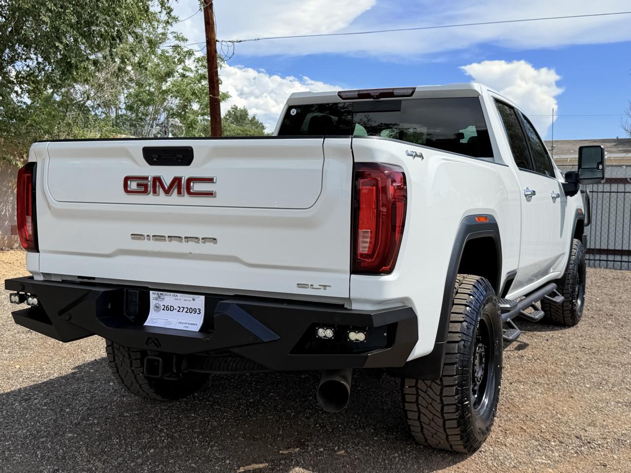 GMC Sierra 2500HD 4WD Crew Cab 159" SLT 2023