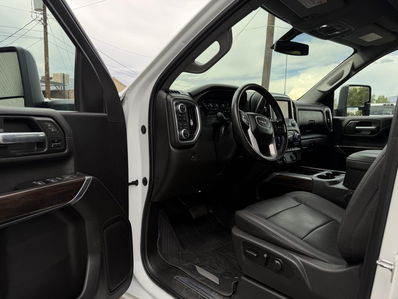 GMC Sierra 2500HD 4WD Crew Cab 159" SLT 2023