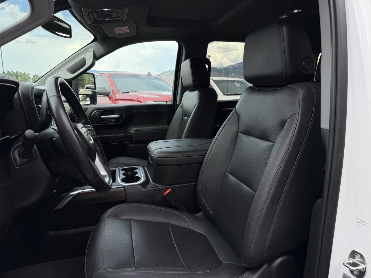 GMC Sierra 2500HD 4WD Crew Cab 159" SLT 2023