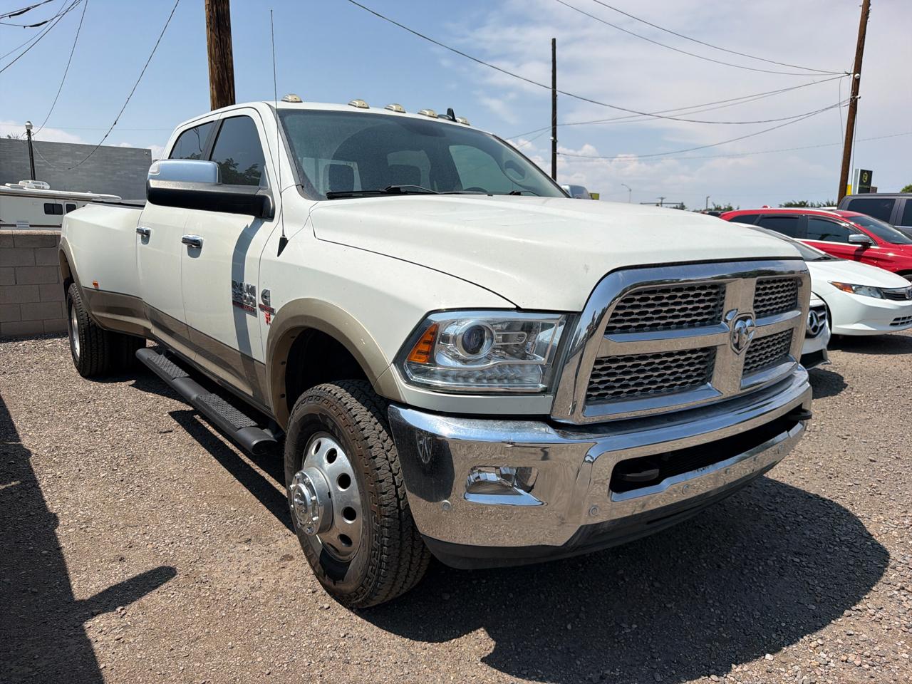 RAM 3500 Laramie 4x4 Crew Cab 8' Box 2017