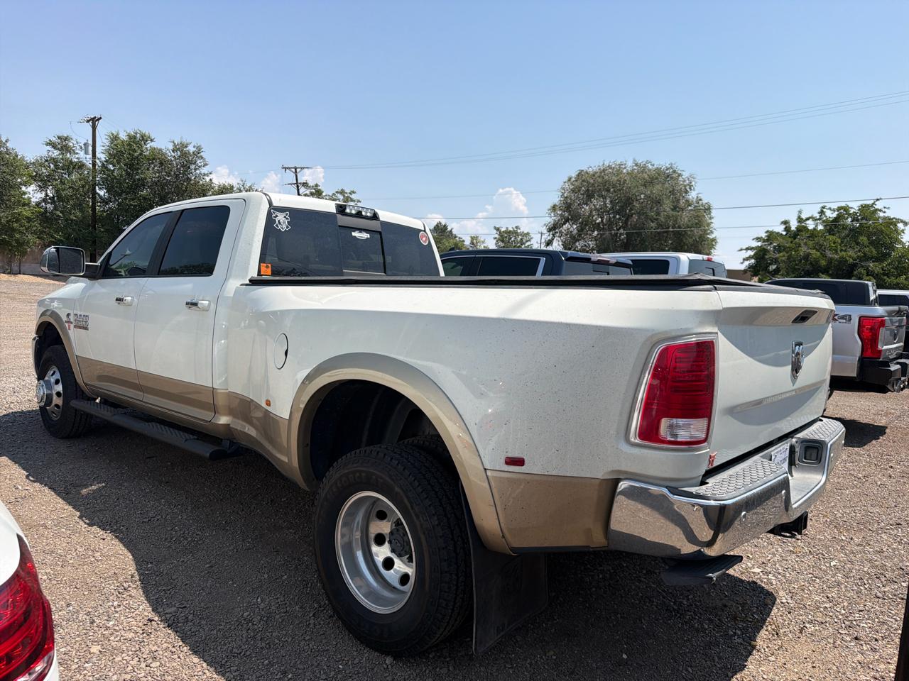 RAM 3500 Laramie 4x4 Crew Cab 8' Box 2017