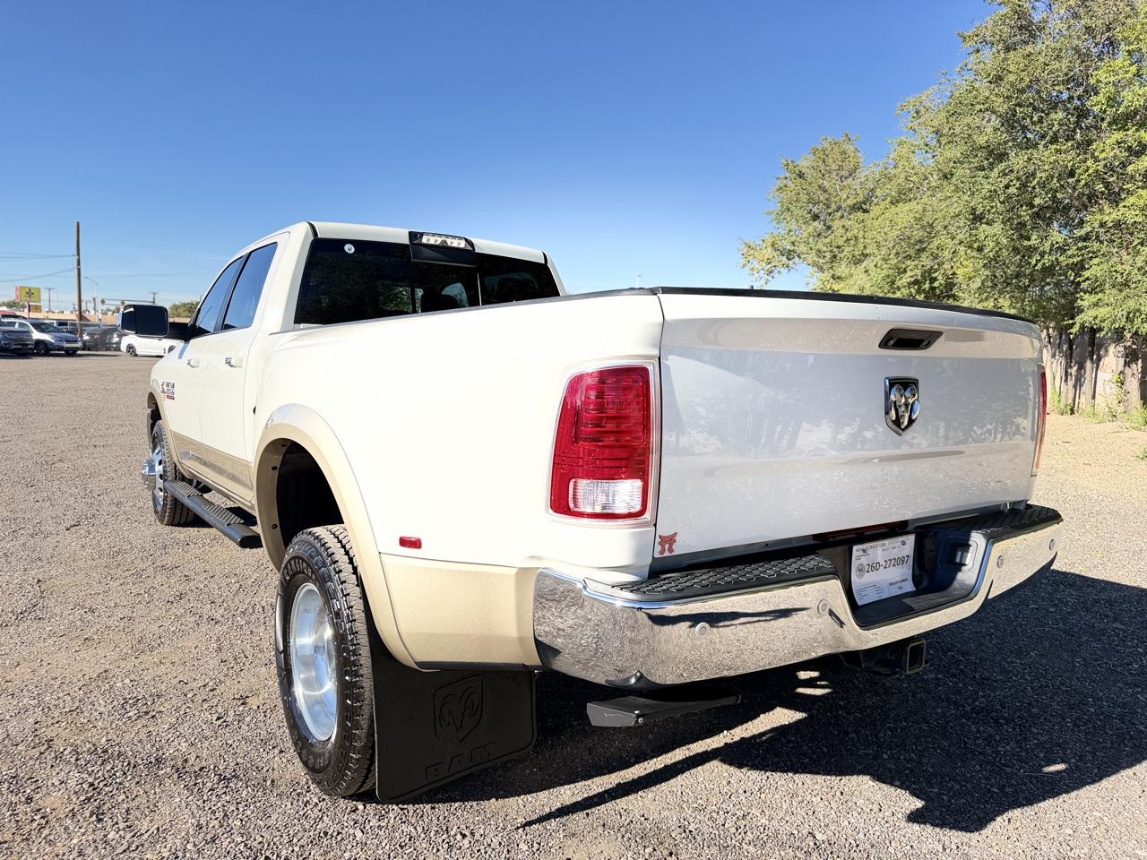 RAM 3500 Laramie 4x4 Crew Cab 8' Box 2017