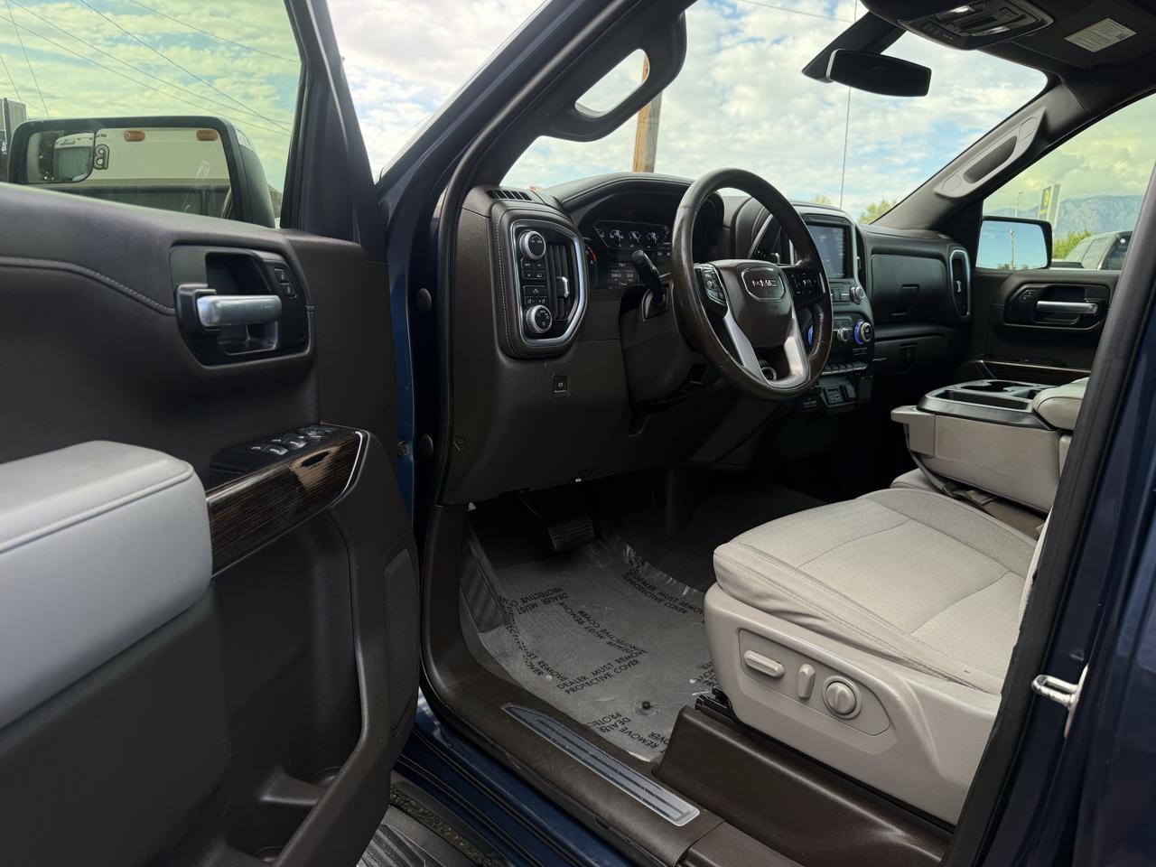 GMC Sierra 1500 4WD Crew Cab 147" SLE 2020