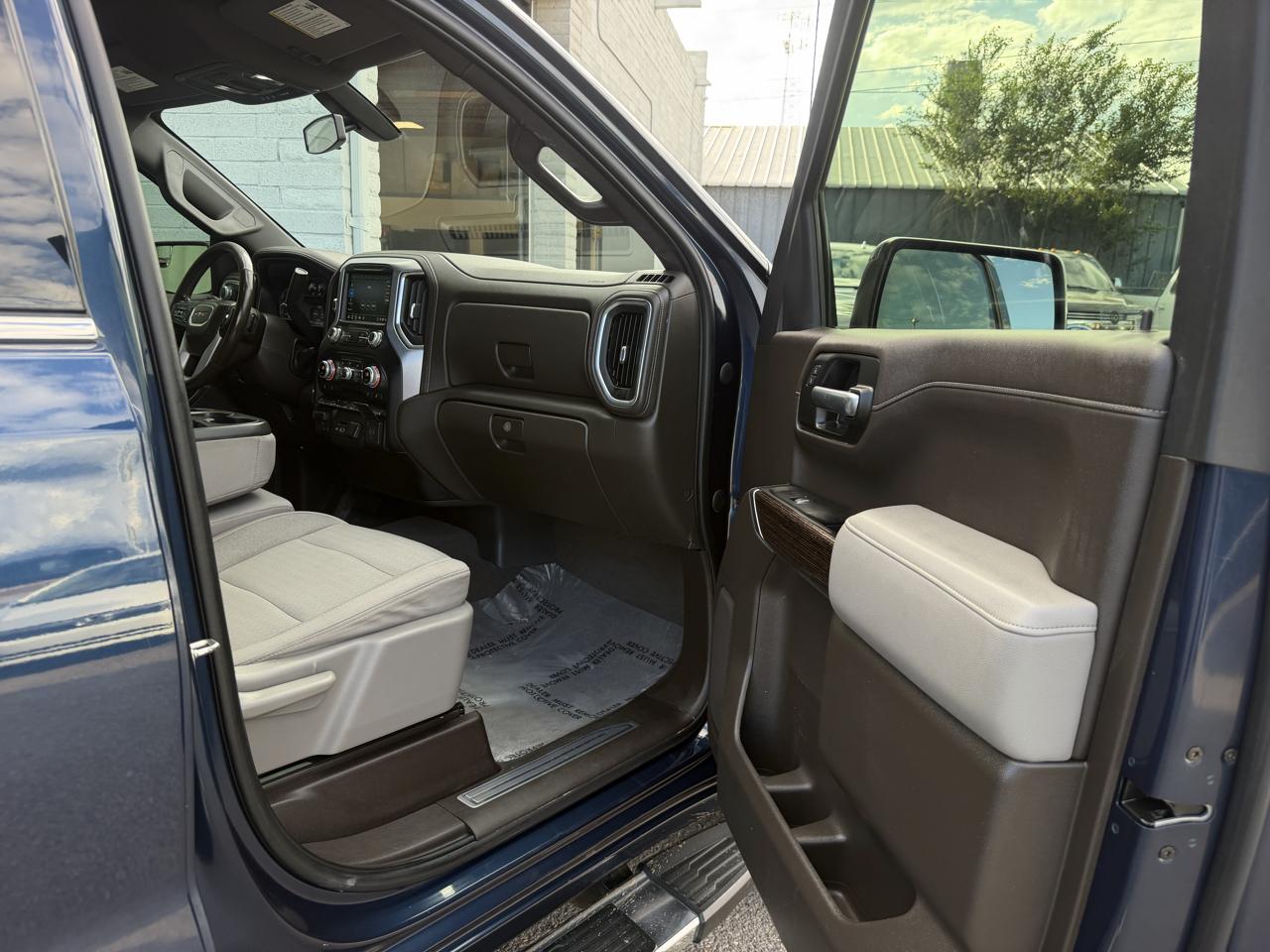 GMC Sierra 1500 4WD Crew Cab 147" SLE 2020