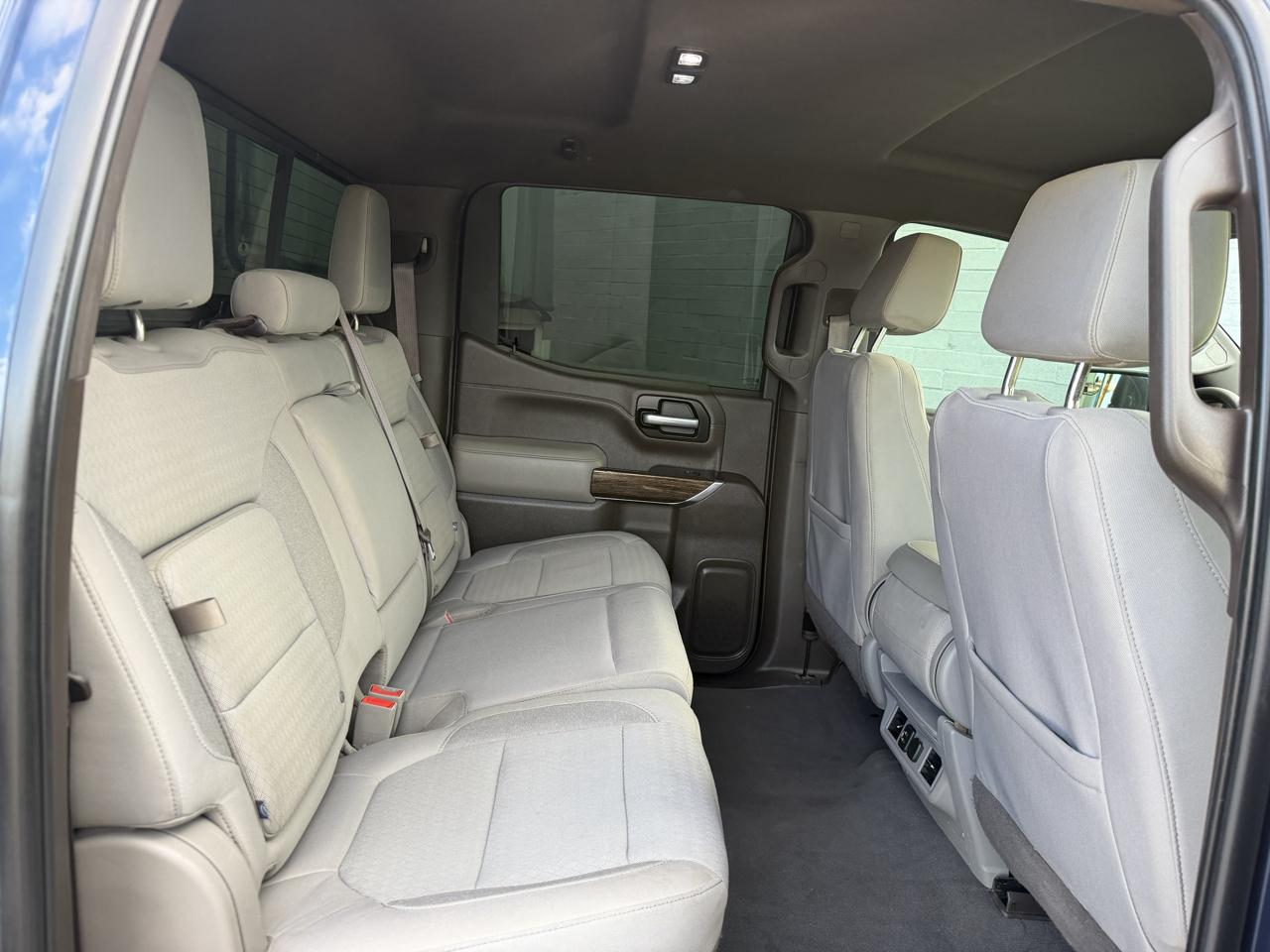 GMC Sierra 1500 4WD Crew Cab 147" SLE 2020