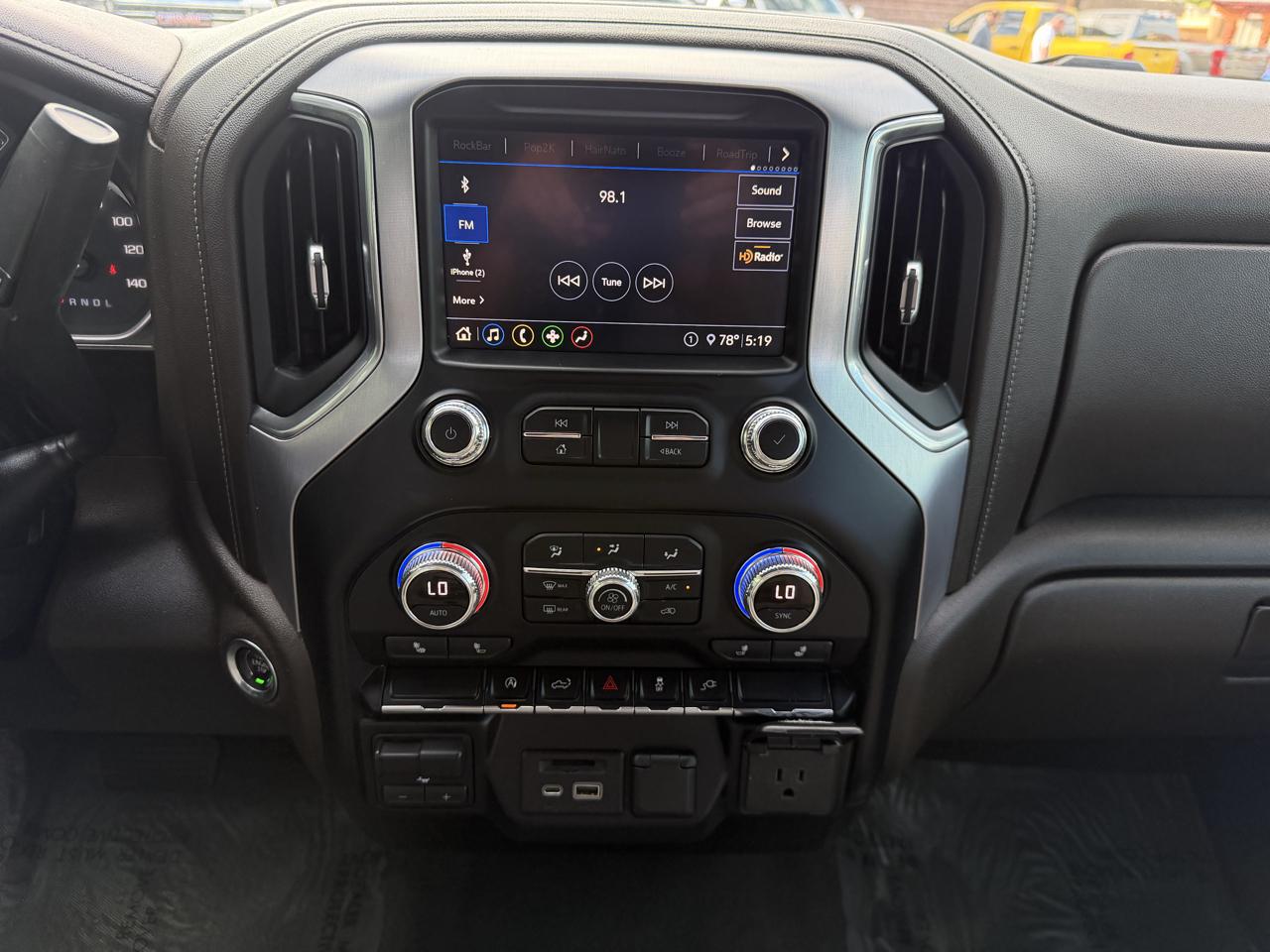 GMC Sierra 1500 4WD Crew Cab 147" SLE 2020