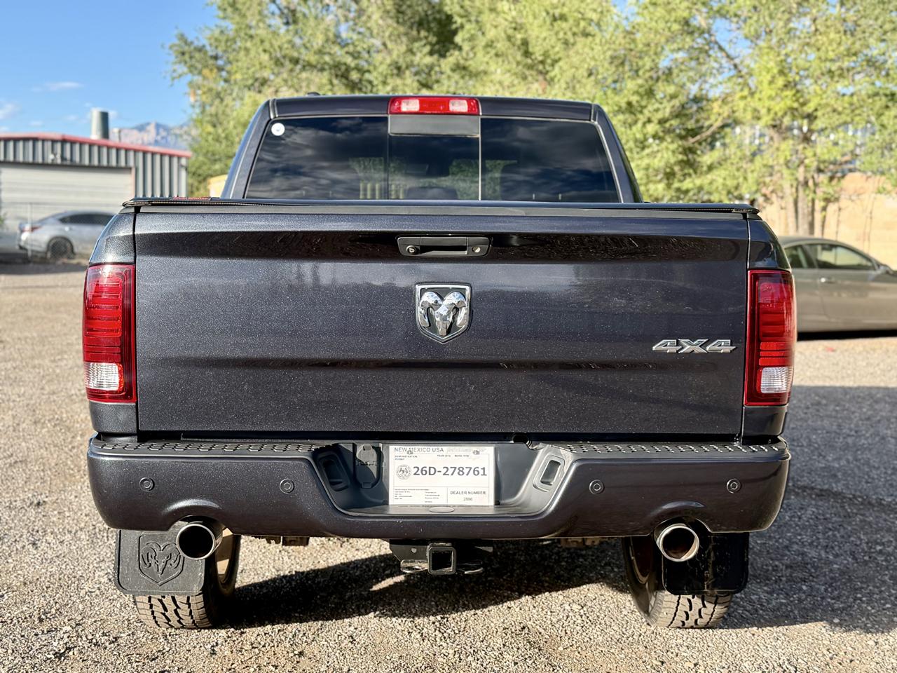 RAM 1500 4WD Crew Cab 140.5" Sport 2016