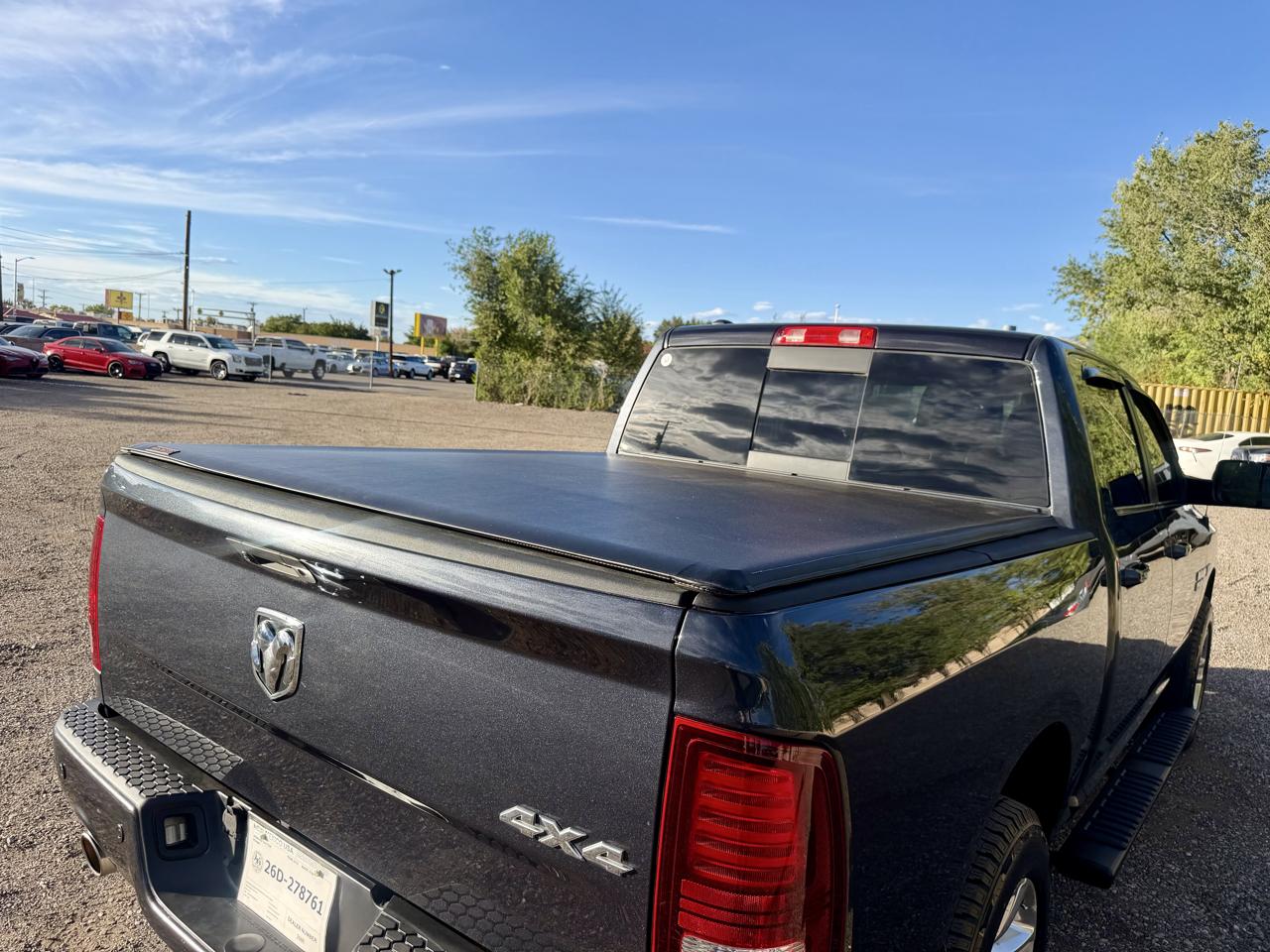 RAM 1500 4WD Crew Cab 140.5" Sport 2016