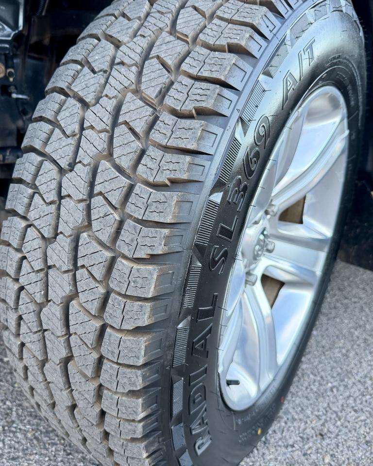 RAM 1500 4WD Crew Cab 140.5" Sport 2016