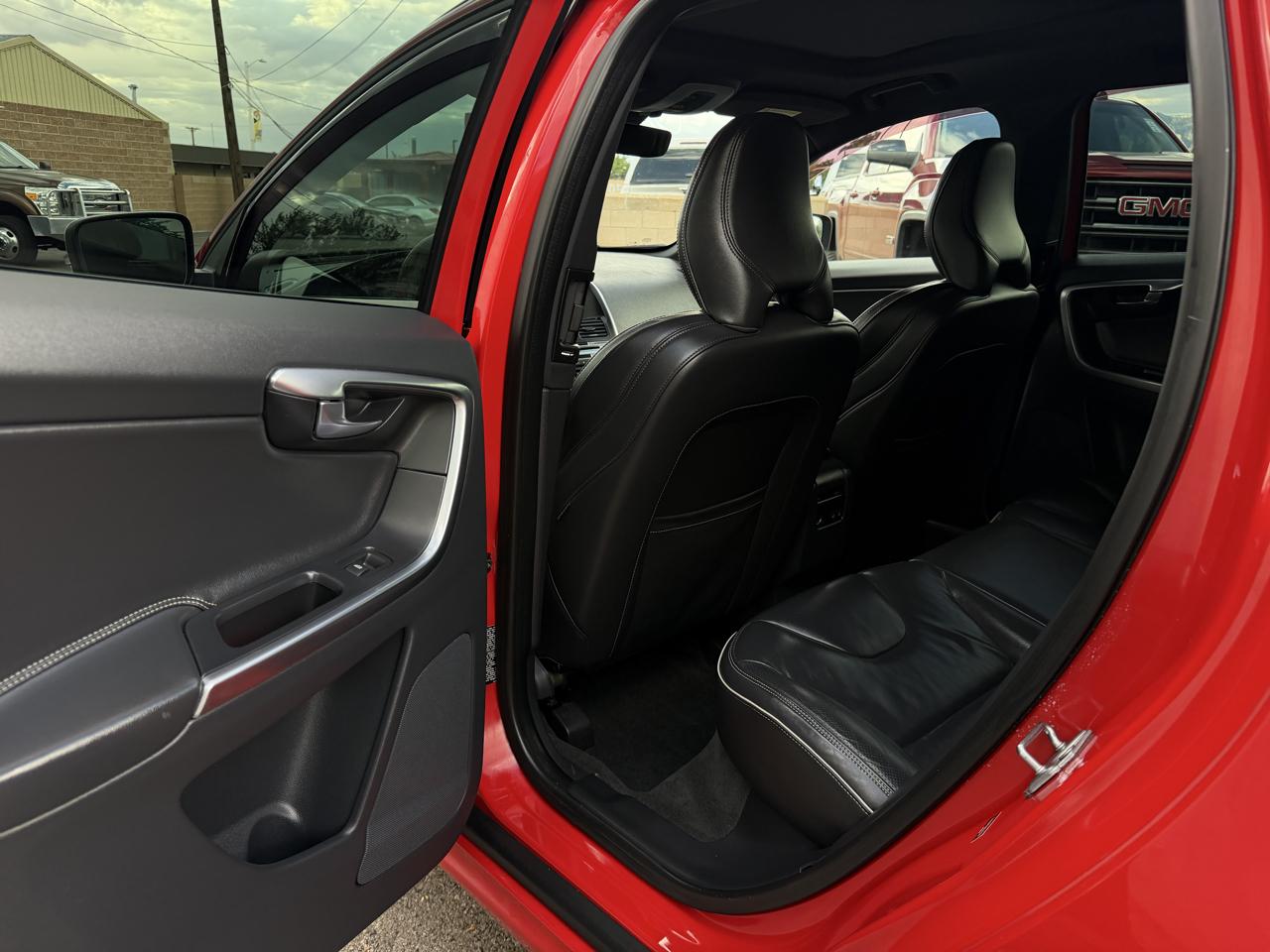 Volvo XC60 T6 AWD R-Design 2017
