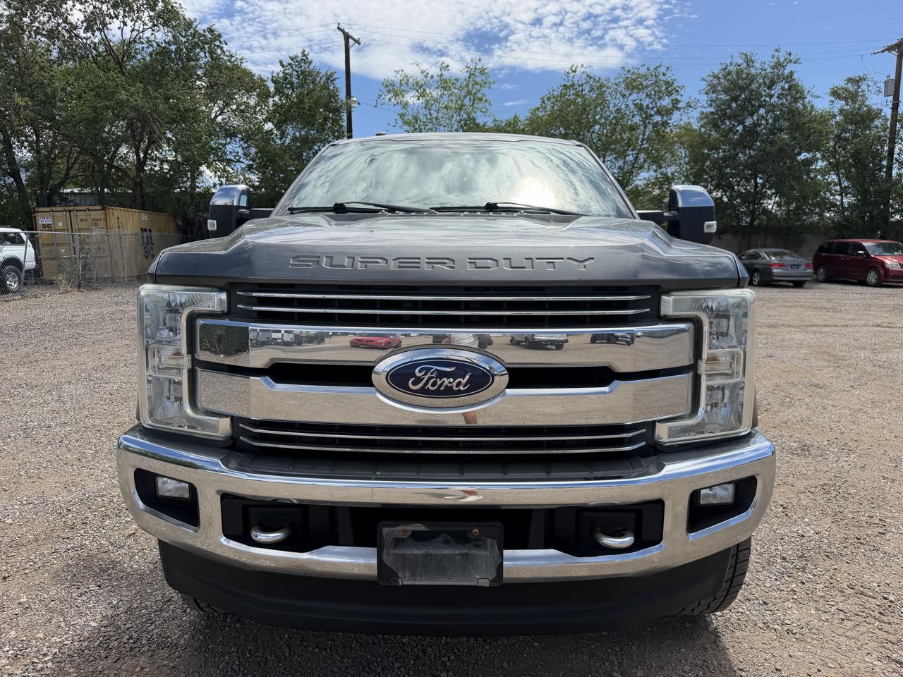 Ford Super Duty F-250 SRW King Ranch 4WD Crew Cab 8' Box 2017