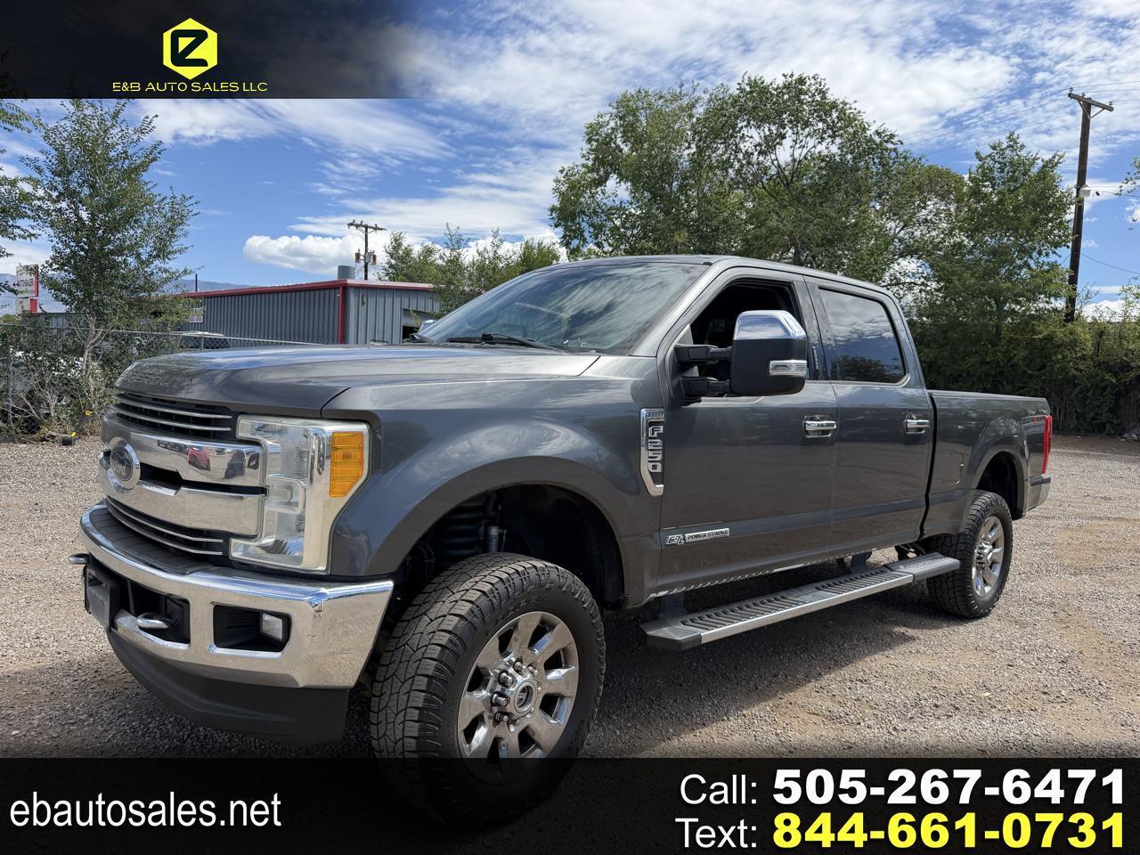 2017 Ford Super Duty F-250 SRW Lariat 4WD Crew Cab 8' Box