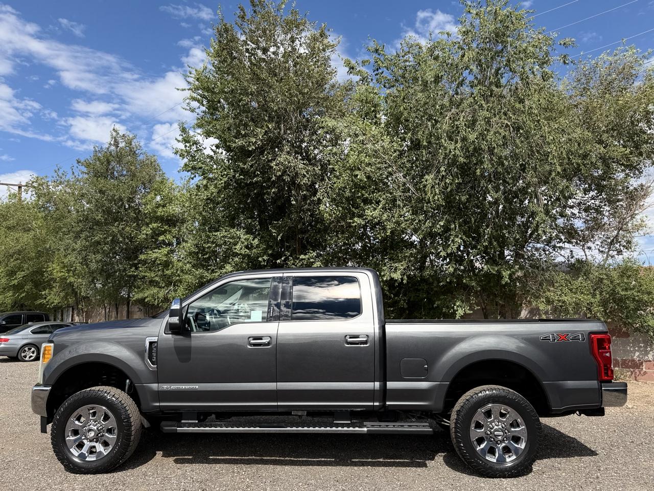 Ford Super Duty F-250 SRW Lariat 4WD SuperCab 6.75' Box 2017