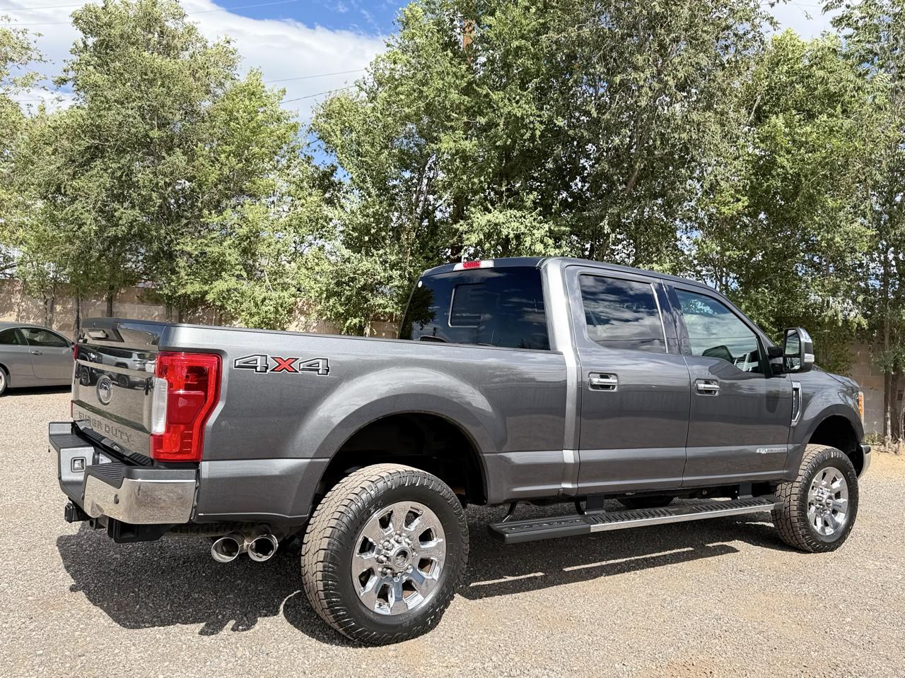 Ford Super Duty F-250 SRW Lariat 4WD SuperCab 6.75' Box 2017