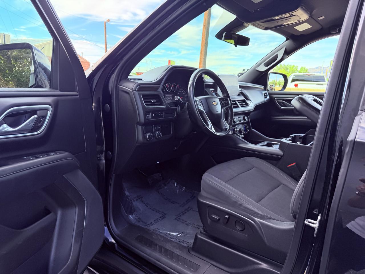 Chevrolet Suburban 2WD 4dr LS 2021