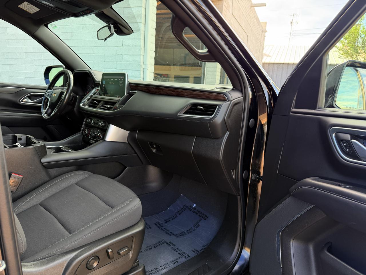 Chevrolet Suburban 2WD 4dr LS 2021