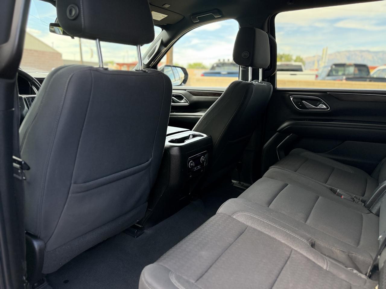 Chevrolet Suburban 2WD 4dr LS 2021