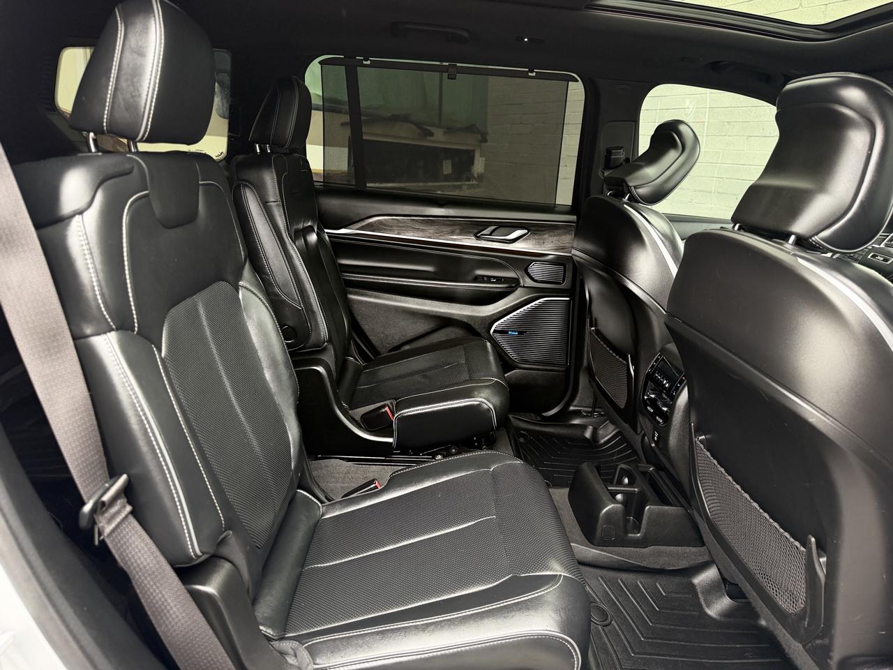 Jeep Grand Cherokee L photo 22