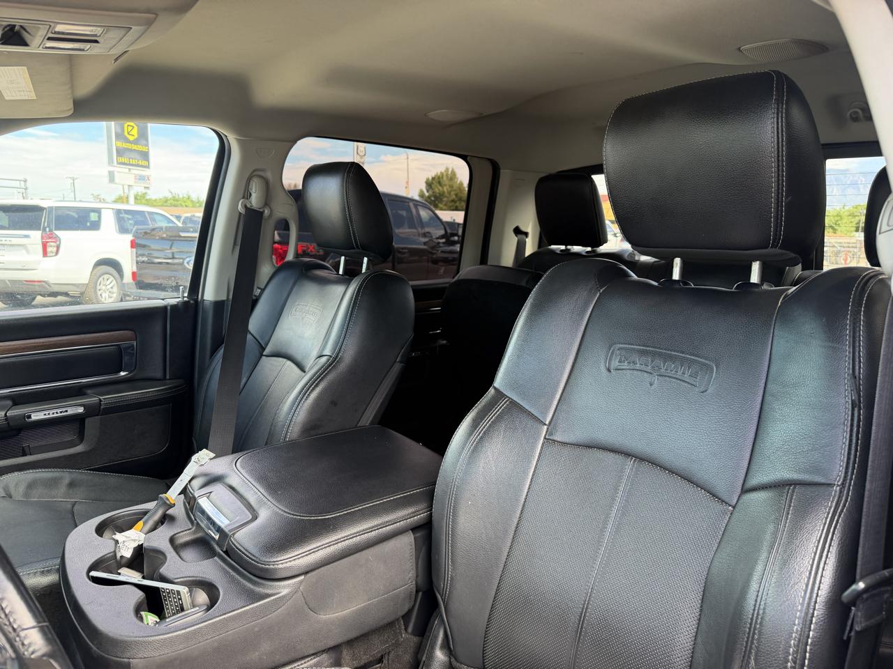 RAM 1500 Laramie 4x4 Crew Cab 6'4" Box 2018
