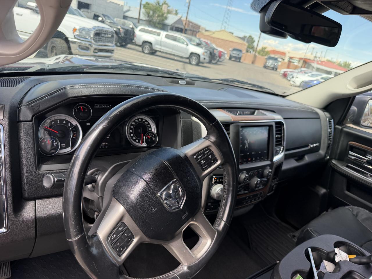 RAM 1500 Laramie 4x4 Crew Cab 6'4" Box 2018