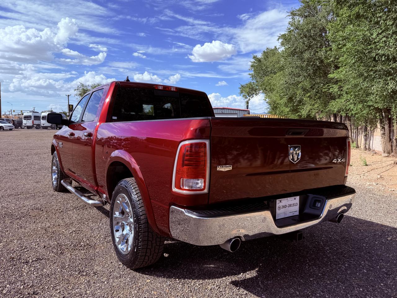 RAM 1500 Laramie 4x4 Crew Cab 6'4" Box 2018