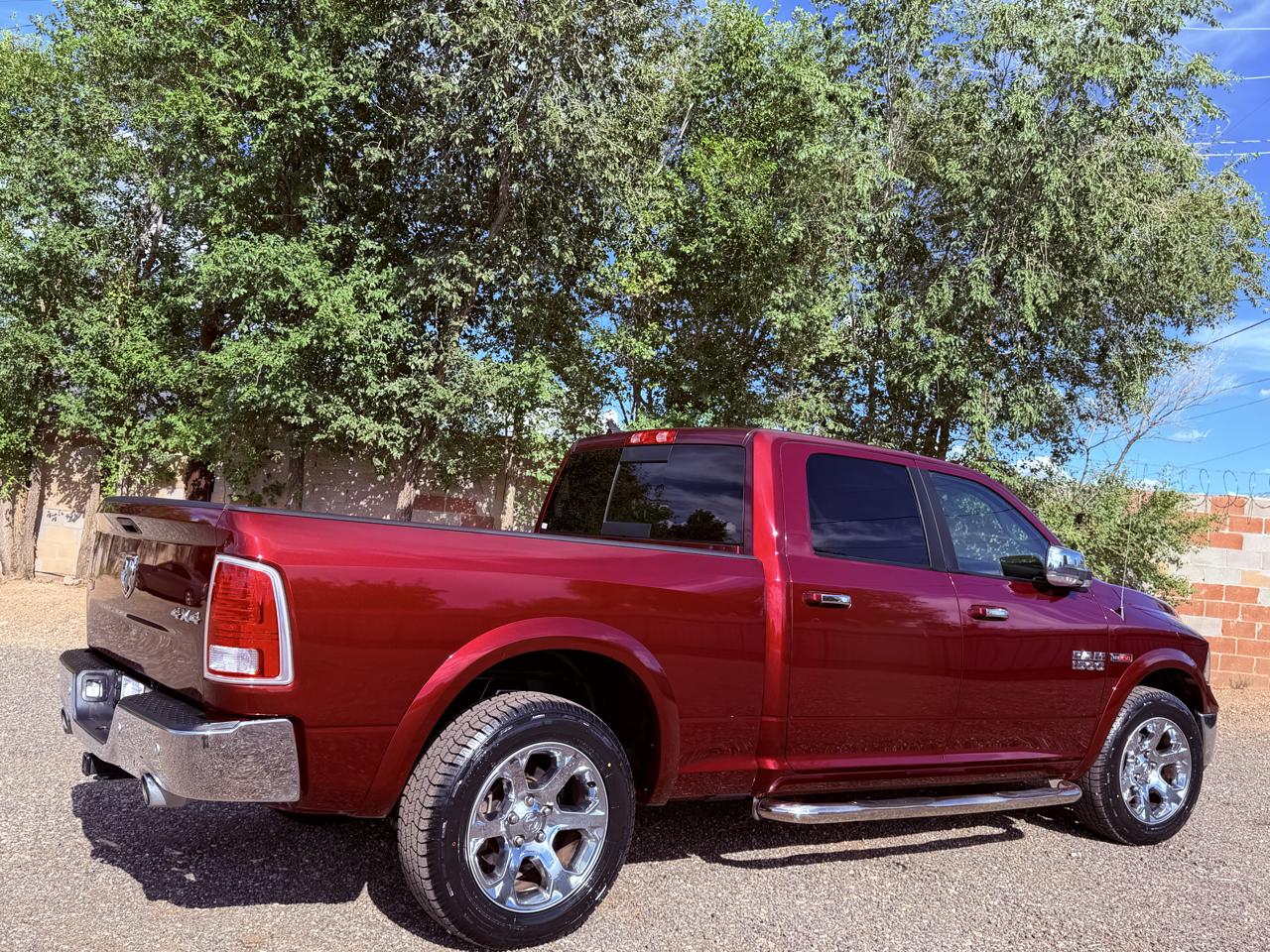 RAM 1500 Laramie 4x4 Crew Cab 6'4" Box 2018