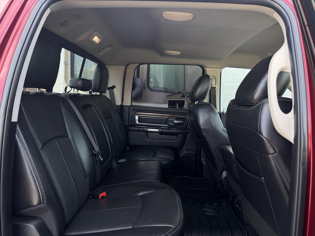 RAM 1500 Laramie 4x4 Crew Cab 6'4" Box 2018