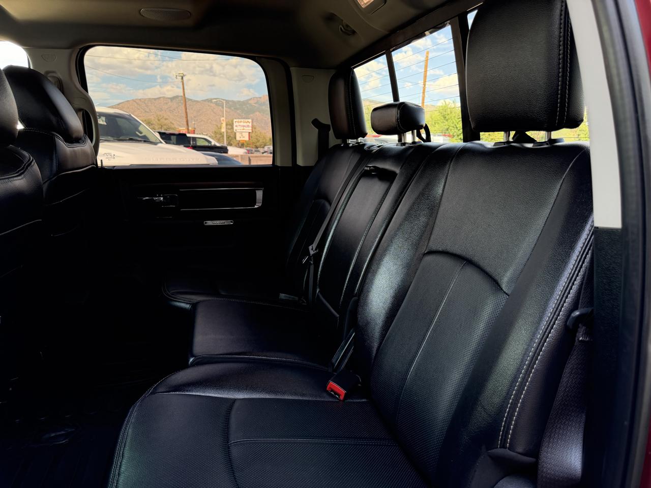RAM 1500 Laramie 4x4 Crew Cab 6'4" Box 2018