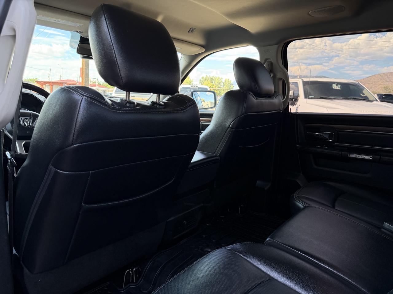 RAM 1500 Laramie 4x4 Crew Cab 6'4" Box 2018