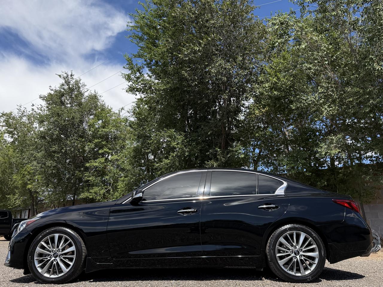 Infiniti Q50 LUXE RWD 2023