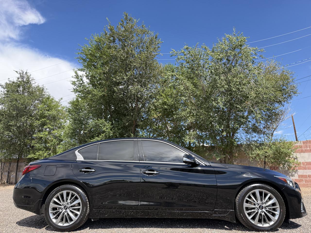 Infiniti Q50 LUXE RWD 2023