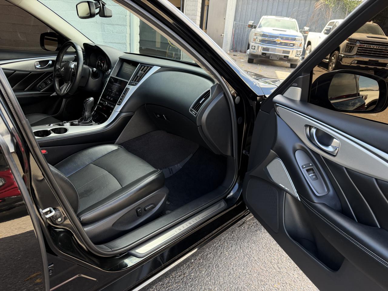 Infiniti Q50 LUXE RWD 2023