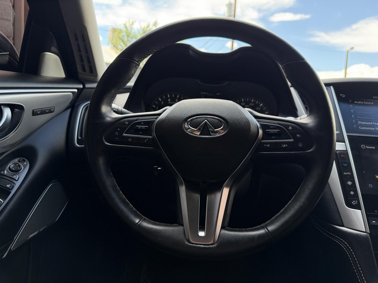 Infiniti Q50 LUXE RWD 2023