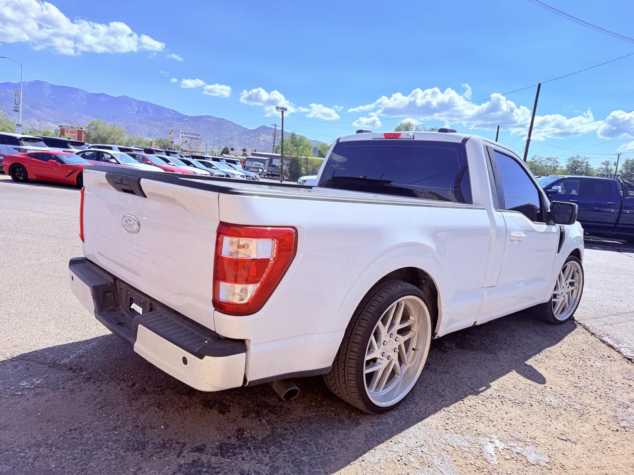 Ford F-150 XLT 2WD Reg Cab 8' Box 2021