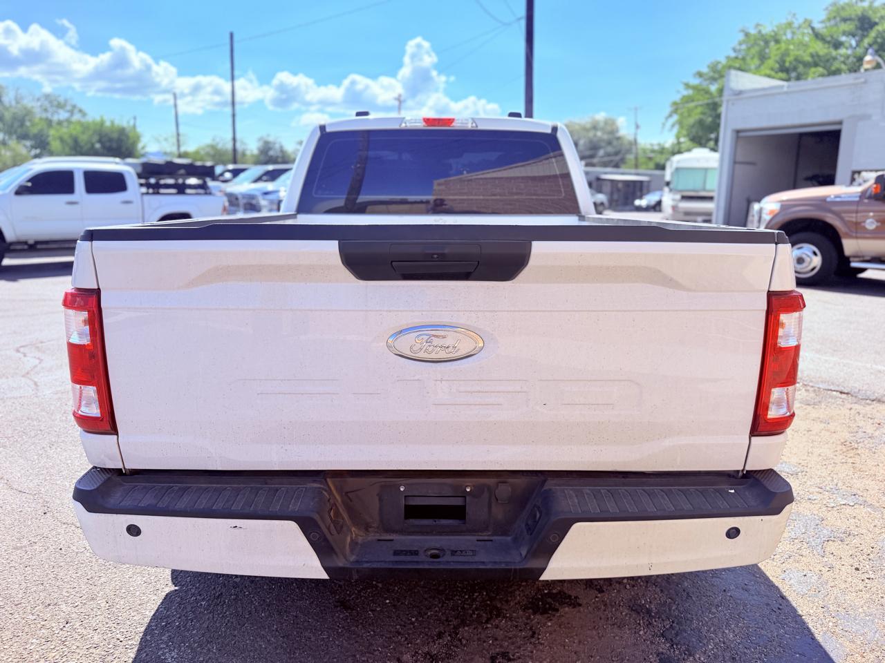 Ford F-150 XLT 2WD Reg Cab 8' Box 2021