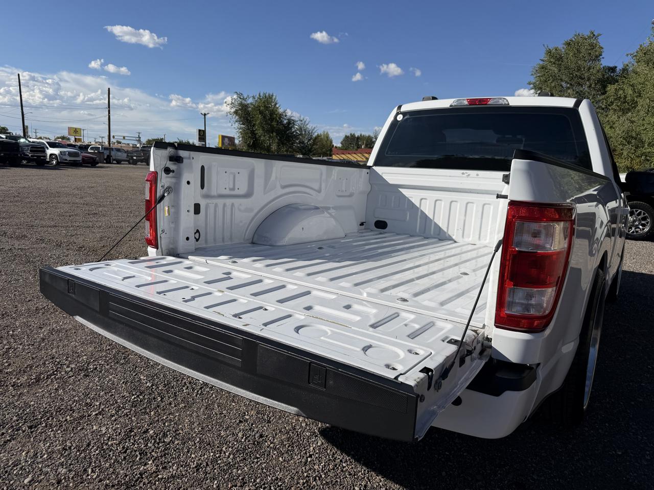 Ford F-150 XLT 2WD Reg Cab 8' Box 2021