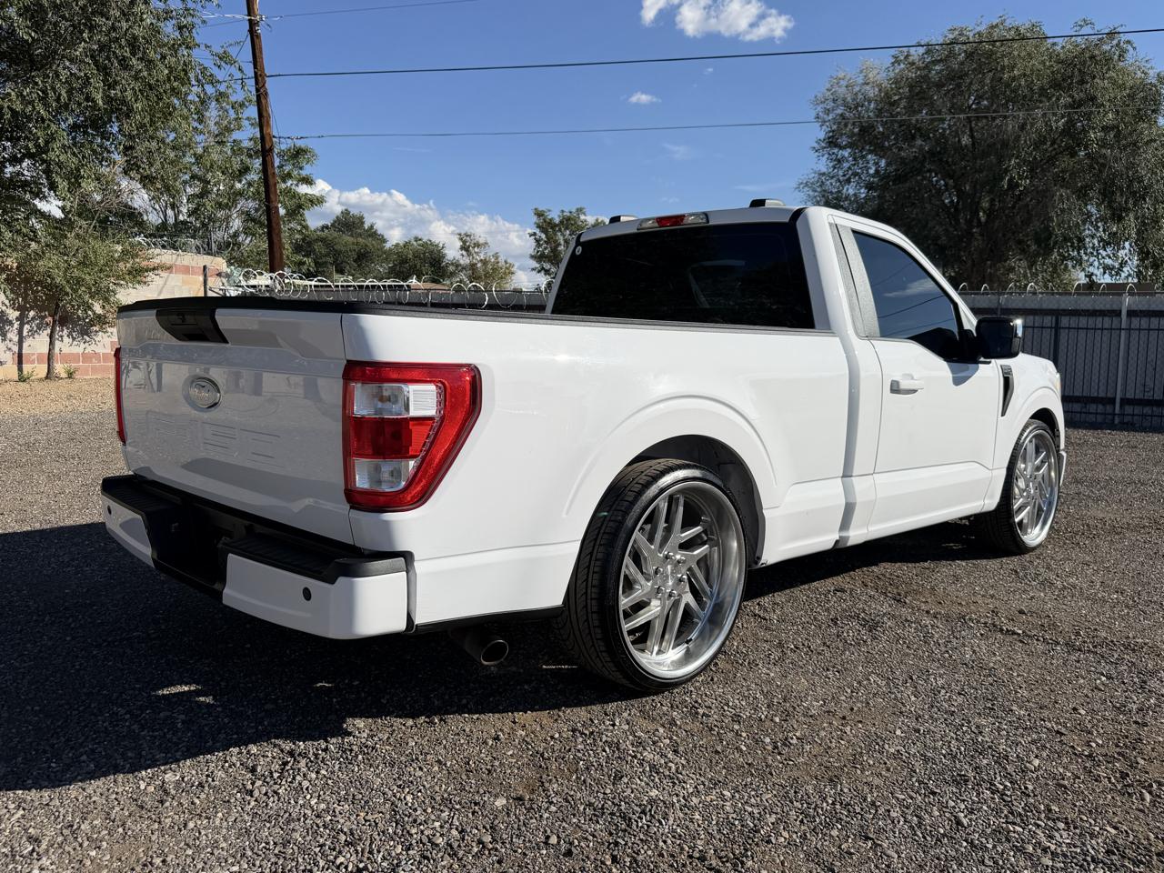 Ford F-150 XLT 2WD Reg Cab 8' Box 2021