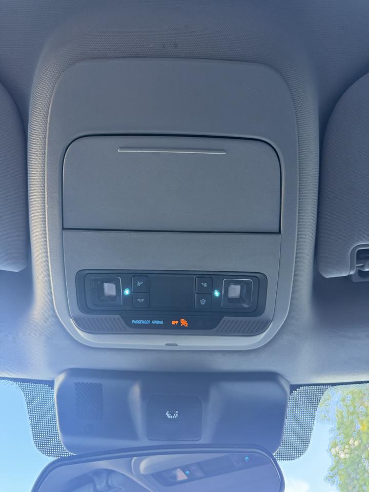 Ford F-150 XLT 2WD Reg Cab 8' Box 2021