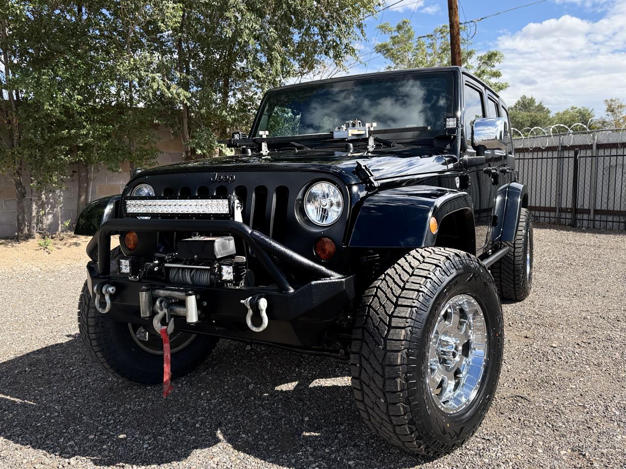 Jeep Wrangler Unlimited 4WD 4dr Sahara 2011
