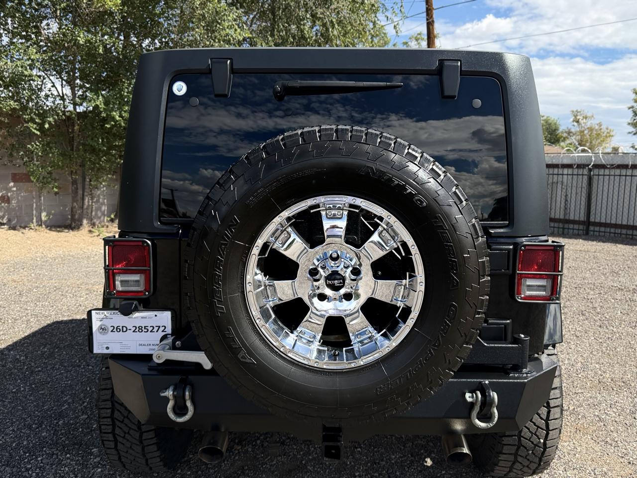 Jeep Wrangler Unlimited 4WD 4dr Sahara 2011