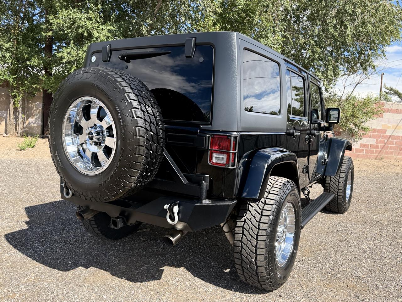 Jeep Wrangler Unlimited 4WD 4dr Sahara 2011