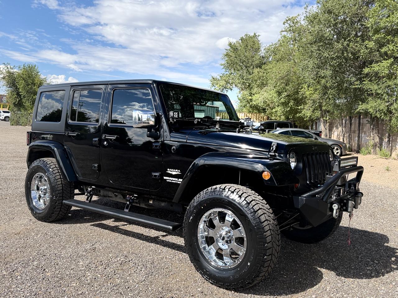 Jeep Wrangler Unlimited 4WD 4dr Sahara 2011