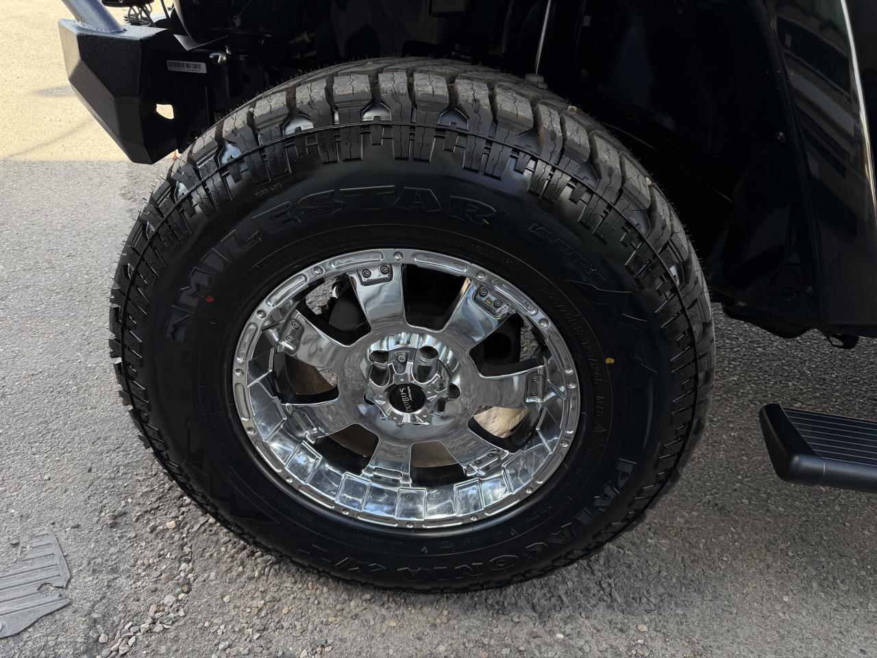 Jeep Wrangler Unlimited 4WD 4dr Sahara 2011