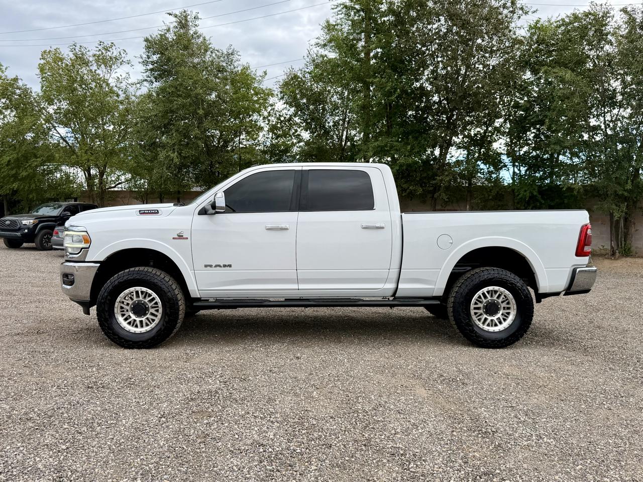 RAM 2500 Laramie 4x4 Crew Cab 6'4" Box 2020