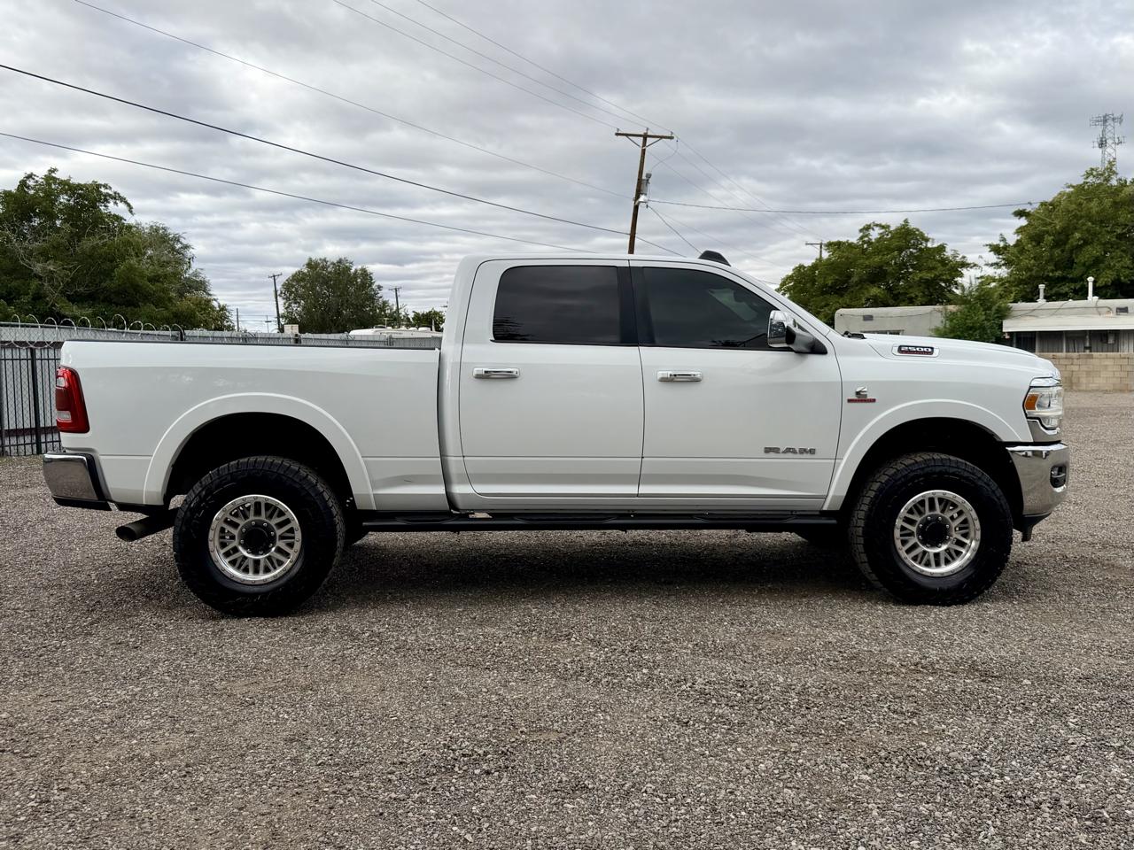 RAM 2500 Laramie 4x4 Crew Cab 6'4" Box 2020